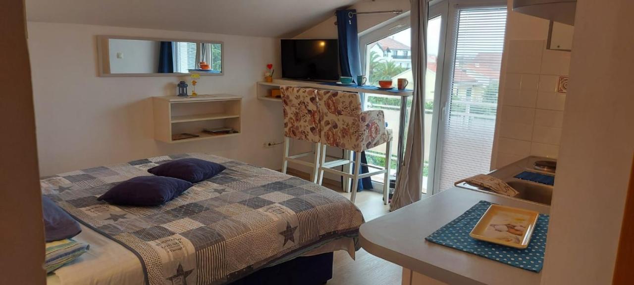 Charlie Apartments Vodice Exterior photo
